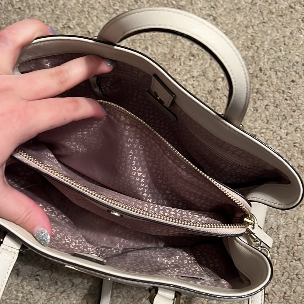 Kate Spade Handbag - Picture 4 of 6